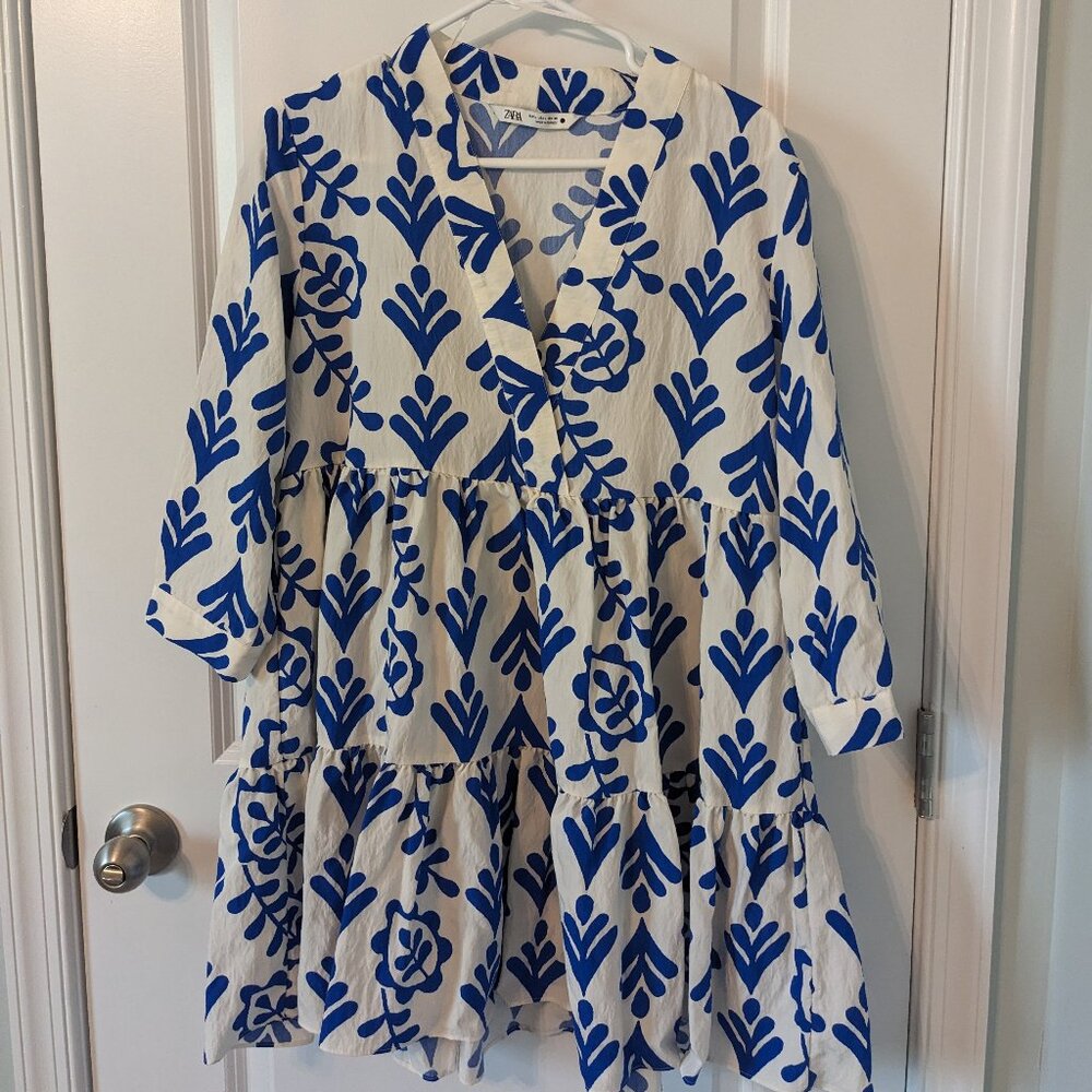 Zara Blue & White Patterned Long Sleeve Mini Dress - Size Large
